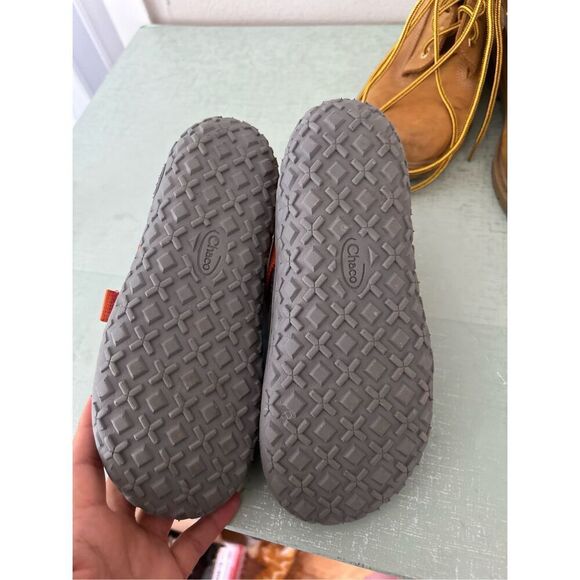 Chaco ramble puff and timberland youth shoes size 2 and 3 - Picture 9 of 12